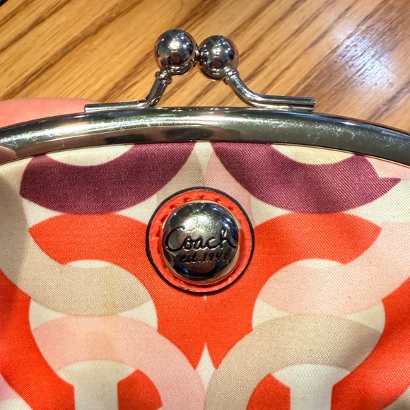 Coach Vintage Ashley Kisslock - Picture 5 of 7